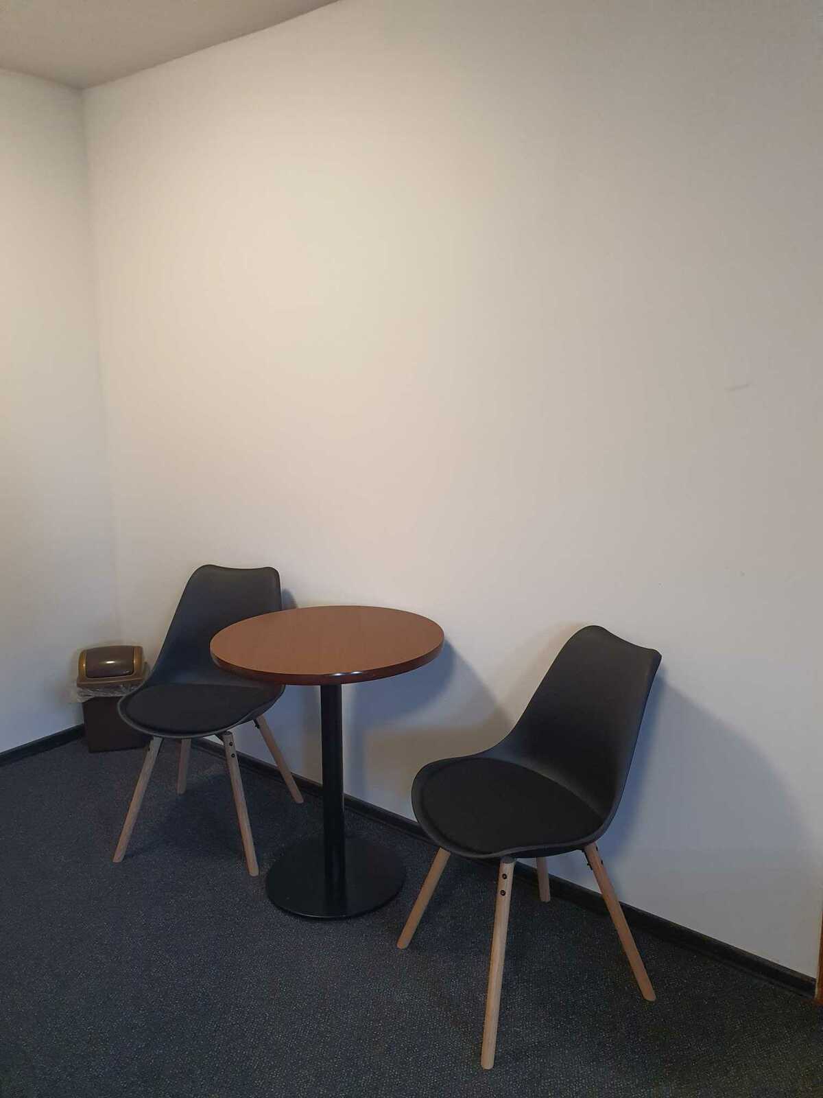 Pokoj 3 – Čtyřlůžkový se sociálním zařízením na pokoji