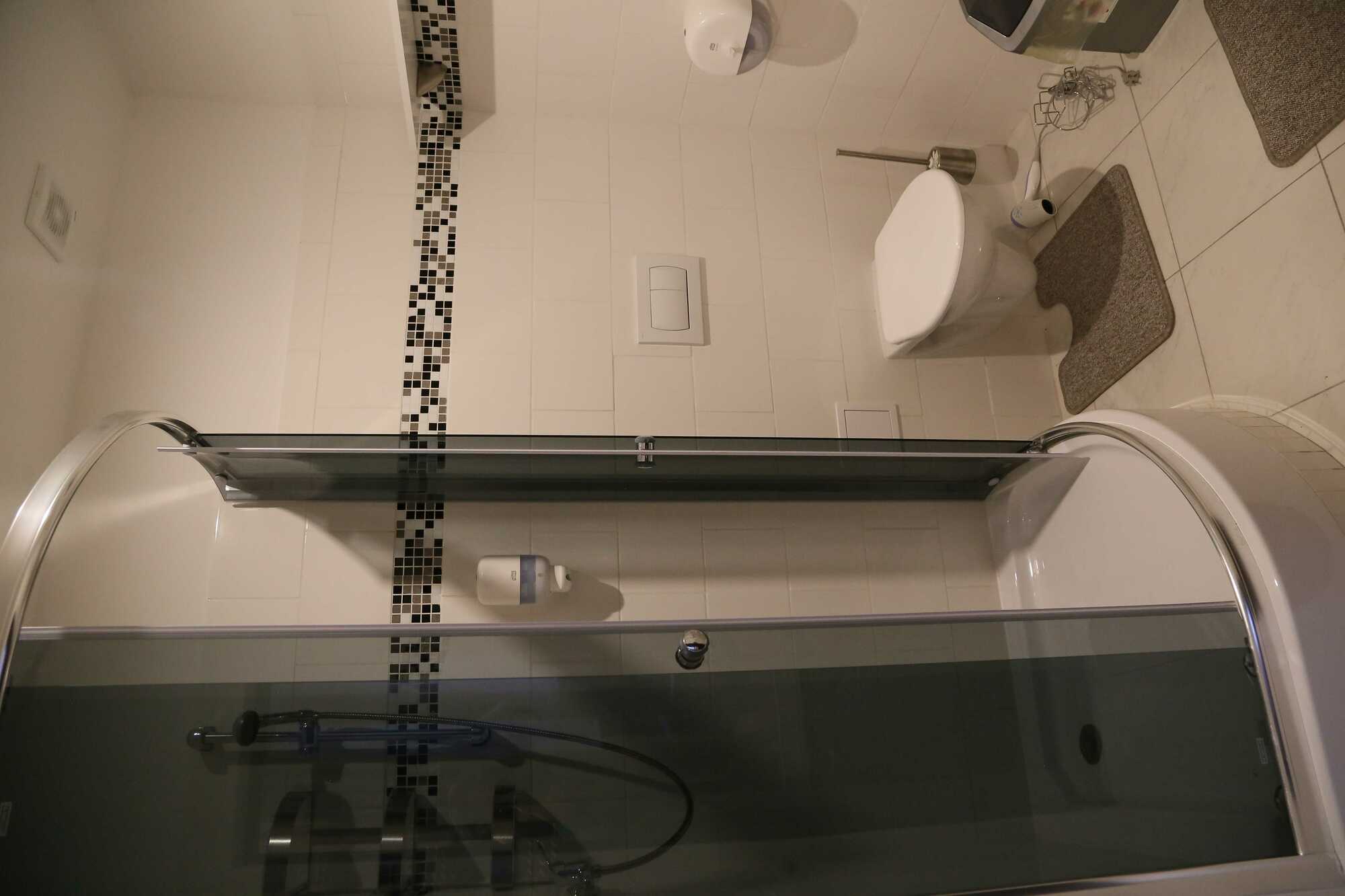 Pokoj 5 – Dvoulůžkový DeLuxe se sociálním zařízením